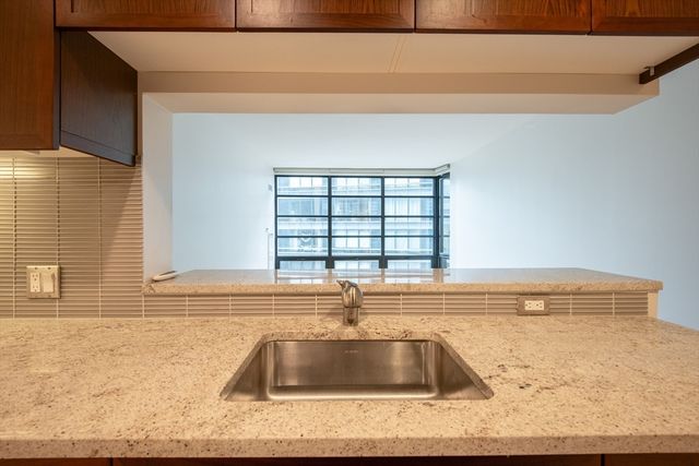 580 Washington St 6F, Boston, MA 02111