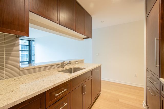 580 Washington St 6F, Boston, MA 02111