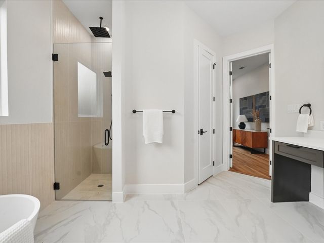 2610 Emmett Street, Dallas, TX 75211