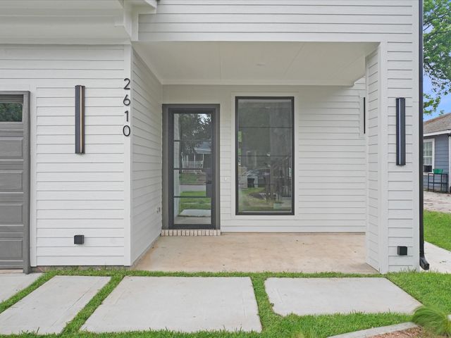 2610 Emmett Street, Dallas, TX 75211