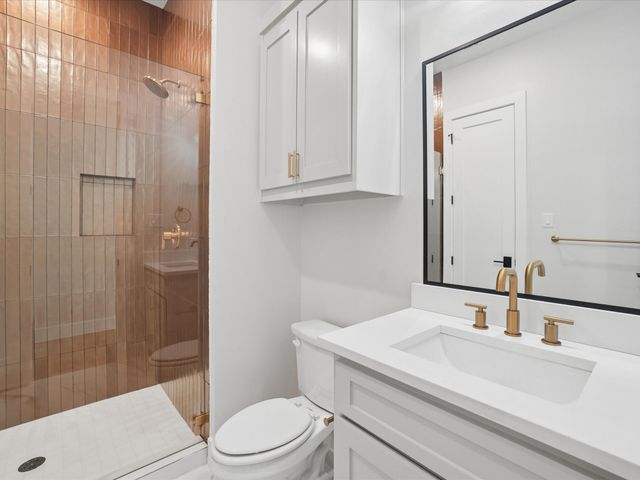 2610 Emmett Street, Dallas, TX 75211