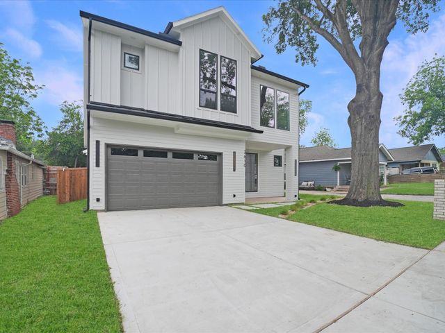 2610 Emmett Street, Dallas, TX 75211