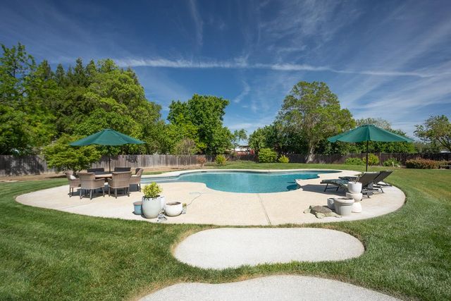 521 Daniel Dr, Yuba City, CA 95993