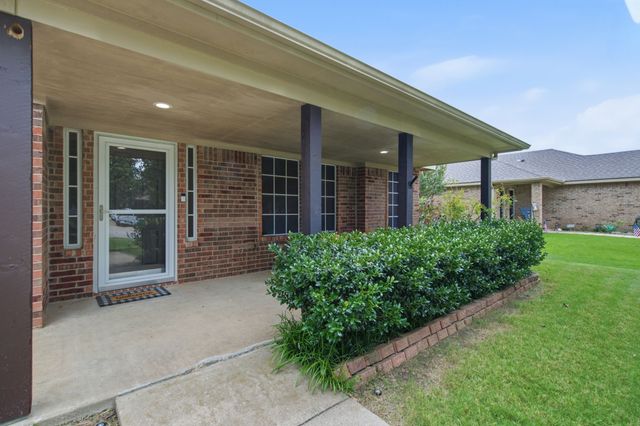 219 Southpeak Lane, Ponder, TX 76259