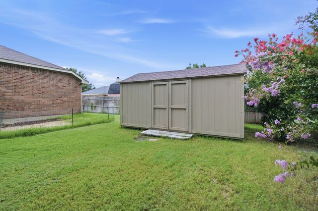 219 Southpeak Lane, Ponder, TX 76259