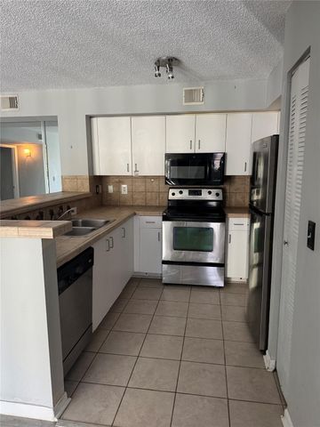 1721 Village Boulevard 204, West Palm Beach, FL 33409