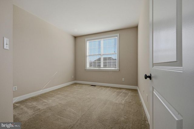 808 QUINN CT, New Castle, DE 19720