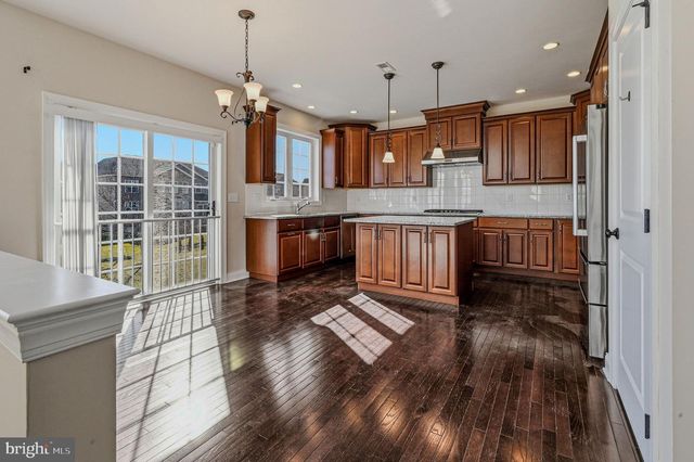 808 QUINN CT, New Castle, DE 19720