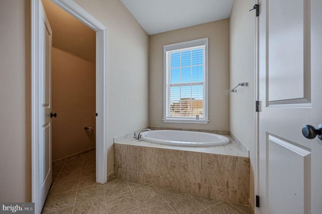 808 QUINN CT, New Castle, DE 19720