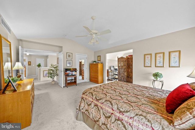 7 COLTS GAIT RD, Evesham, NJ 08053