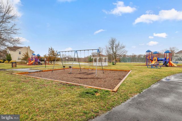 7 COLTS GAIT RD, Evesham, NJ 08053