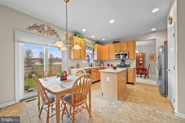 7 COLTS GAIT RD, Evesham, NJ 08053