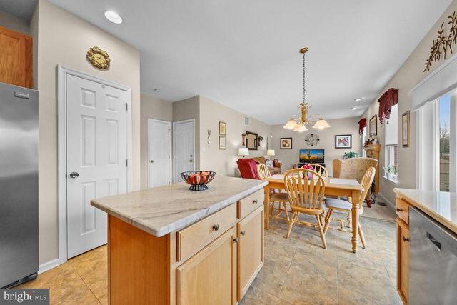 7 COLTS GAIT RD, Evesham, NJ 08053