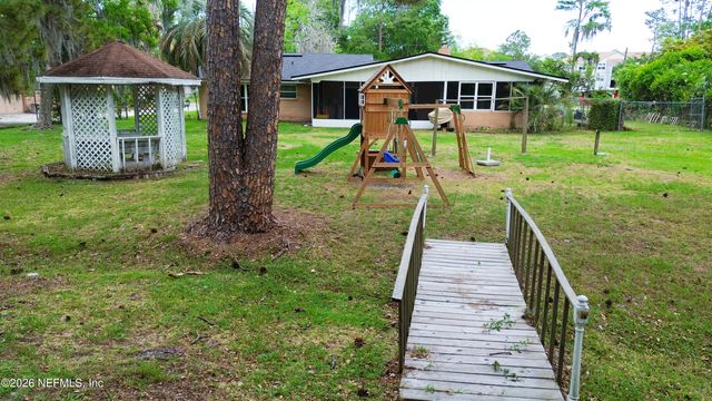 7620 DUCLAY FOREST Drive W, Jacksonville, FL 32244