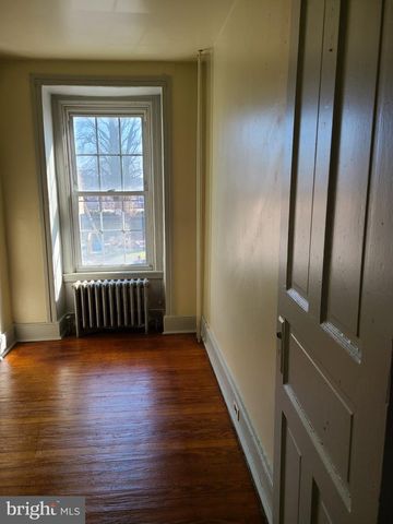 89 E HERMAN ST, Philadelphia, PA 19144