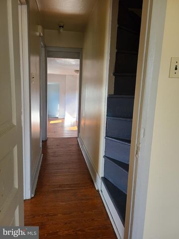 89 E HERMAN ST, Philadelphia, PA 19144
