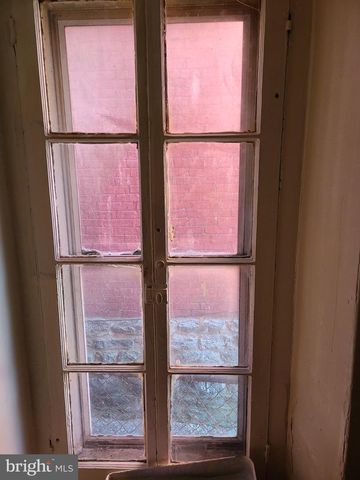 89 E HERMAN ST, Philadelphia, PA 19144