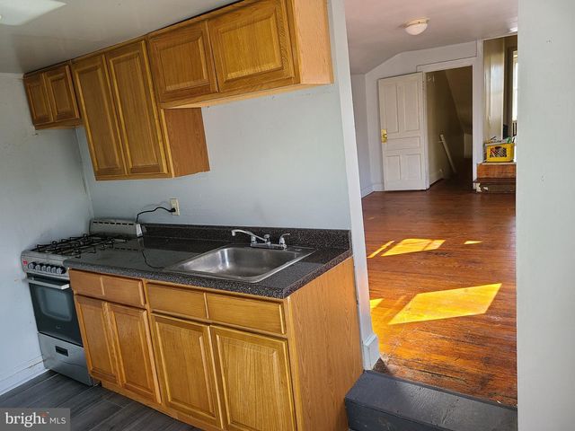 89 E HERMAN ST, Philadelphia, PA 19144