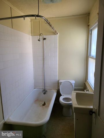 89 E HERMAN ST, Philadelphia, PA 19144
