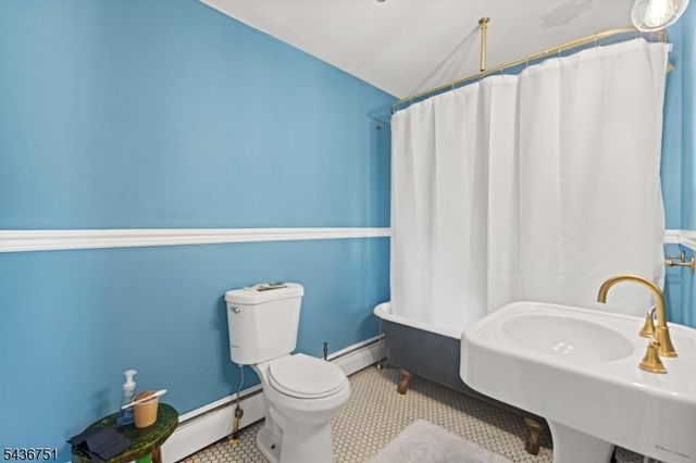 126 E Union St, Burlington City, NJ 08016