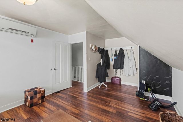 126 E Union St, Burlington City, NJ 08016