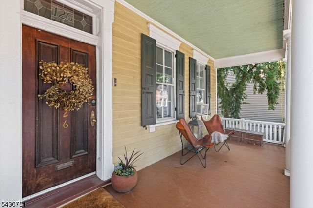 126 E Union St, Burlington City, NJ 08016