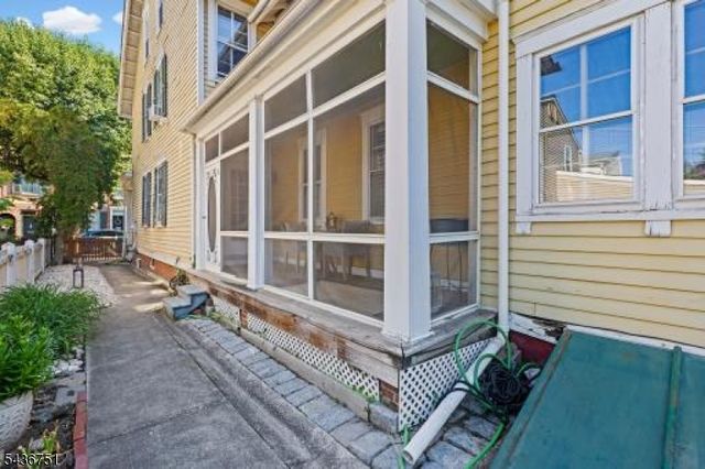 126 E Union St, Burlington City, NJ 08016
