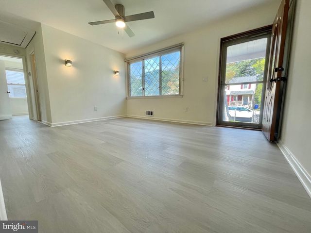 9725 51ST AVE, College Park, MD 20740
