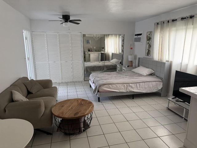 811 SE 16th Street, Fort Lauderdale, FL 33316