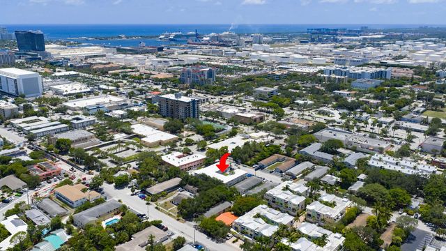 811 SE 16th Street, Fort Lauderdale, FL 33316