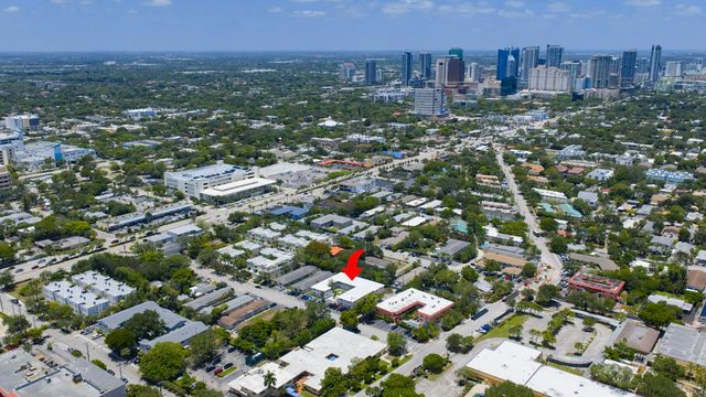 811 SE 16th Street, Fort Lauderdale, FL 33316