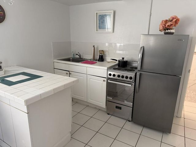 811 SE 16th Street, Fort Lauderdale, FL 33316