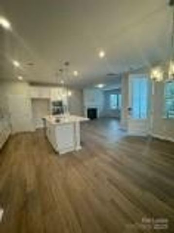 8903 Nettleton Avenue, Charlotte, NC 28215
