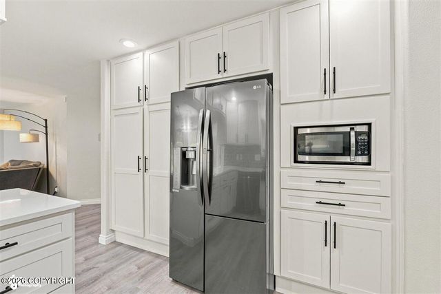 10948 Sun Eagle Circle, Eagle River, AK 99577