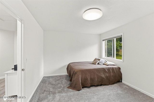 10948 Sun Eagle Circle, Eagle River, AK 99577