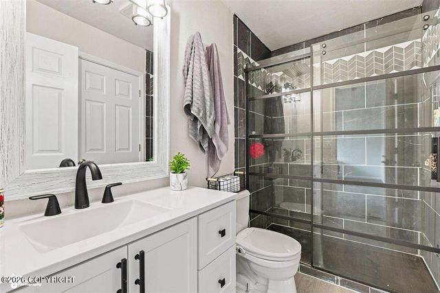 10948 Sun Eagle Circle, Eagle River, AK 99577