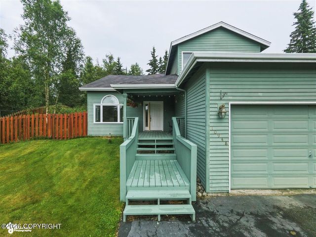 10948 Sun Eagle Circle, Eagle River, AK 99577