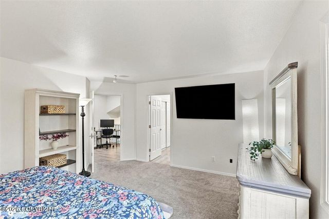 10948 Sun Eagle Circle, Eagle River, AK 99577