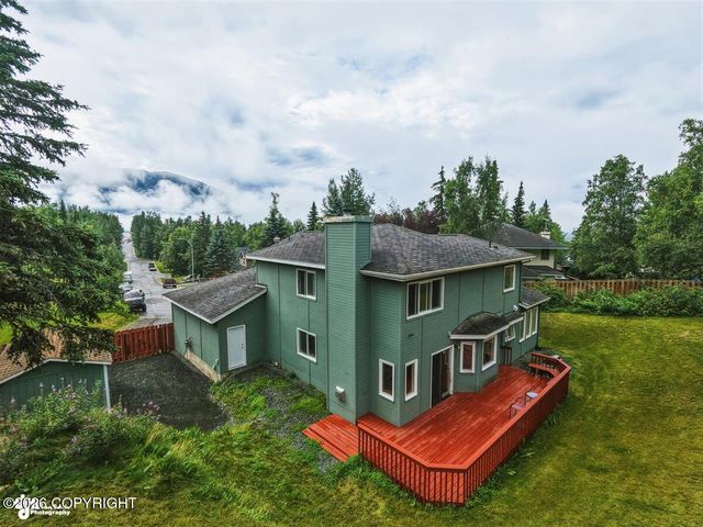 10948 Sun Eagle Circle, Eagle River, AK 99577