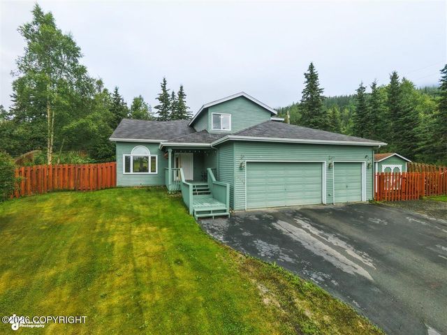 10948 Sun Eagle Circle, Eagle River, AK 99577