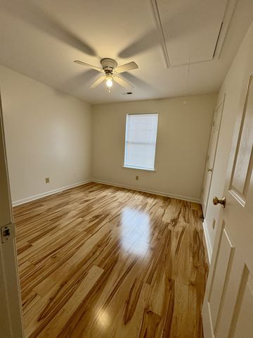 700 Fleming St, Columbia, TN 38401