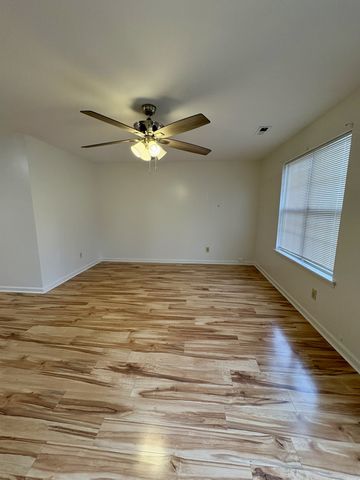 700 Fleming St, Columbia, TN 38401