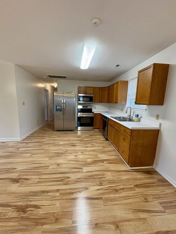 700 Fleming St, Columbia, TN 38401