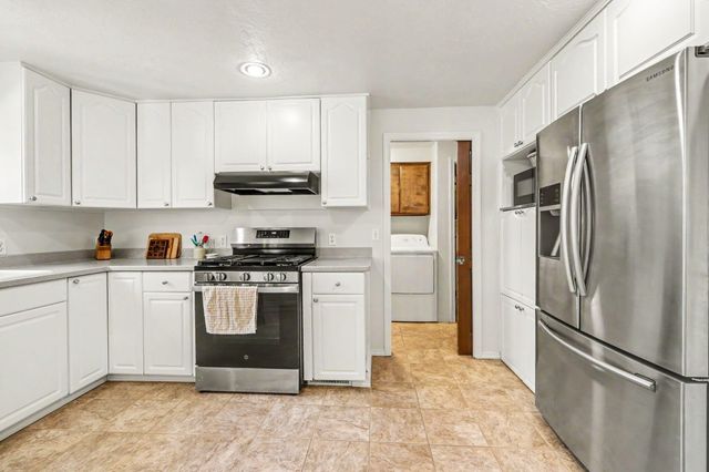 2769 Stonebrook Drive, Medford, OR 97504