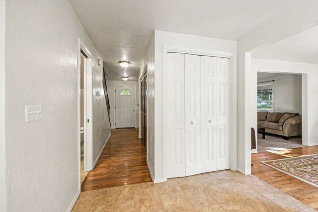 2769 Stonebrook Drive, Medford, OR 97504