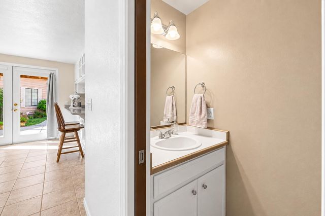 2769 Stonebrook Drive, Medford, OR 97504