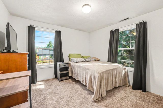 2769 Stonebrook Drive, Medford, OR 97504
