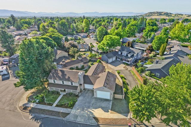 2769 Stonebrook Drive, Medford, OR 97504