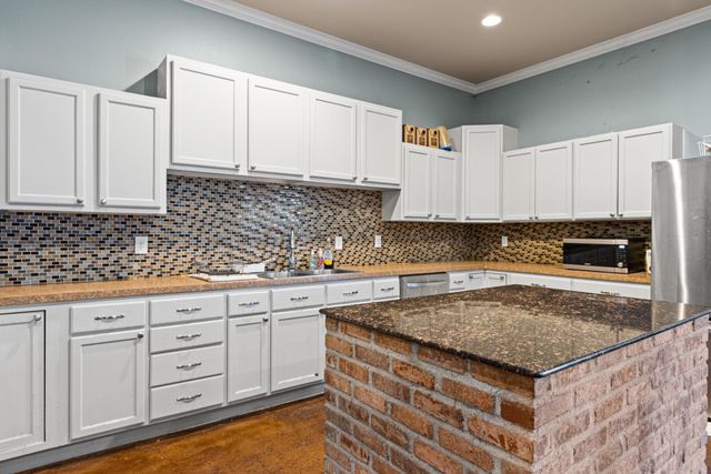 10425 FM 134, Karnack, TX 75661