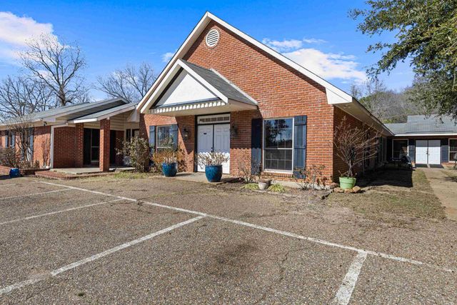 10425 FM 134, Karnack, TX 75661